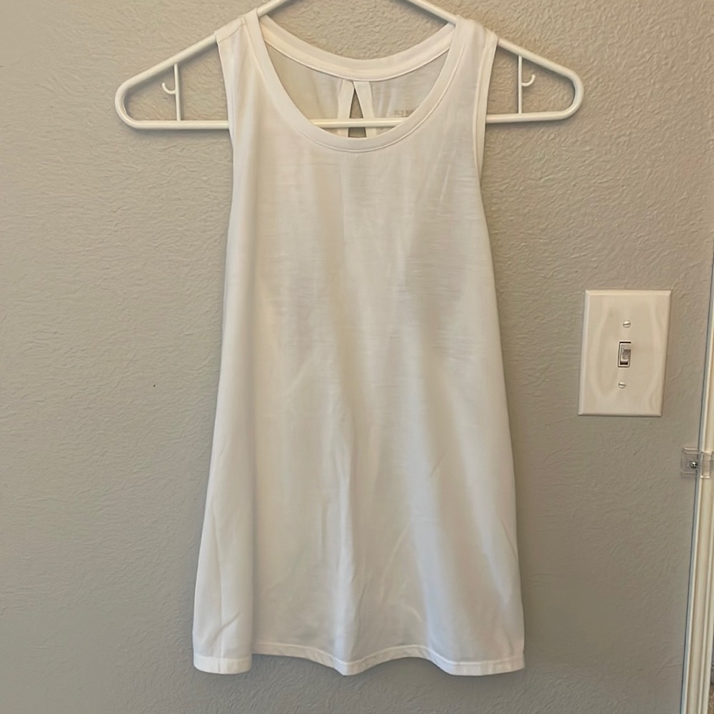 White Old Navy Activewear Top